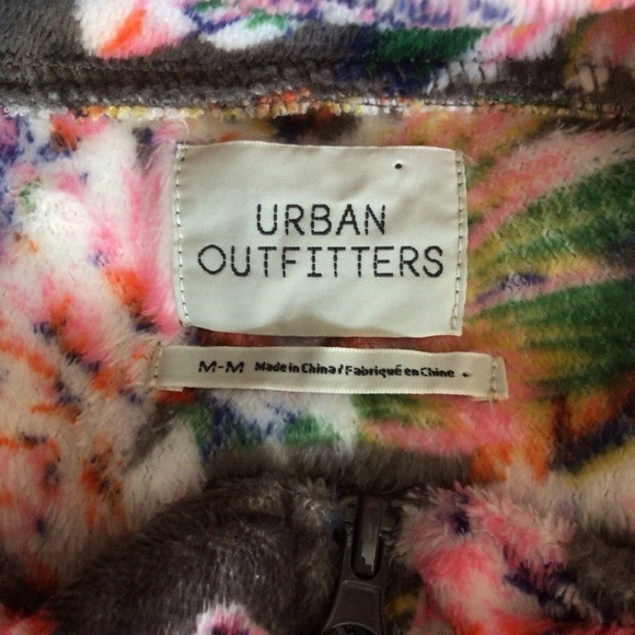 Urban Outfitters Plush Floral 1/2 zip Crop Fleece Sweatshirt - Picture 8 of 9